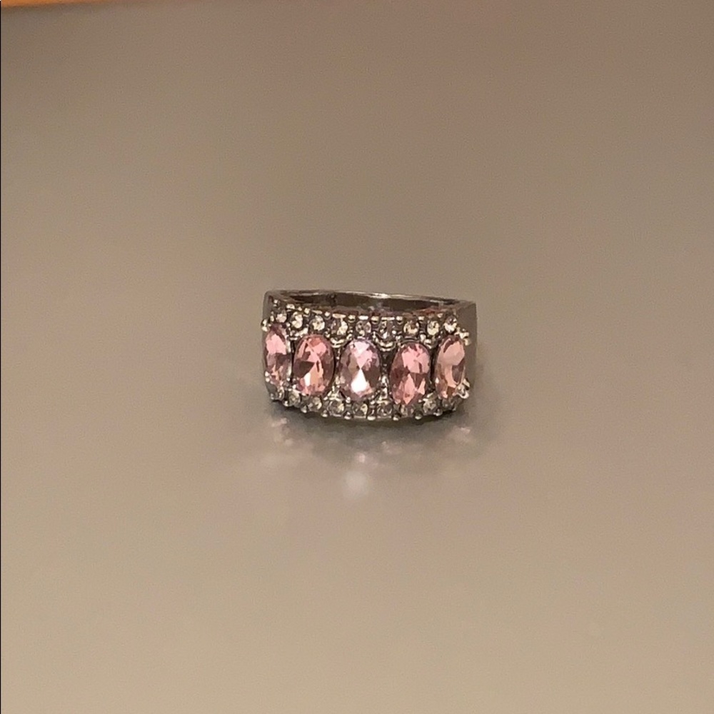 Pink rhinestone fashion ring cute nwot